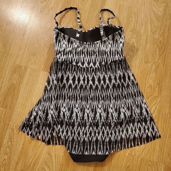 NEW Profile by Gottex Shibori Flyaway One Piece - Picture 9 of 14